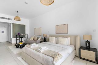 Silkhaus Seaside Studio in Palm Views West Tower - 1