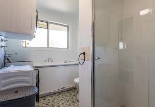 Sun & Sea Retreat Labrador - 4