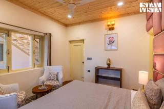 StayVista at Cloudview Villa with Valley view, WiFi & BBQ - 2