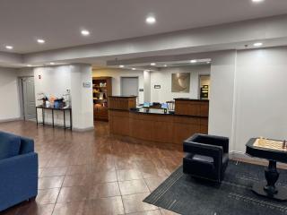 Comfort Suites East - Knoxville - 8