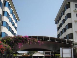 The Majestic Sakon Nakhon Hotel - Sakon Nakhon - 4