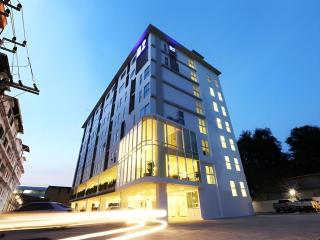 B2 Nakhonsawan Premier Hotel - Nakhon Sawan - 0