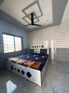 Radhe Krishna Homestay - Dwarka - 0
