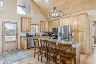Robeson Hood Lodge home - Sevierville - 1