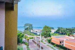 Homey Haven Lakeside Condo in Entebbe - 4