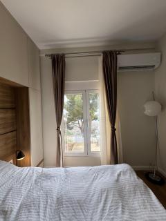 Queen bed with the best view! - Saranda - 6