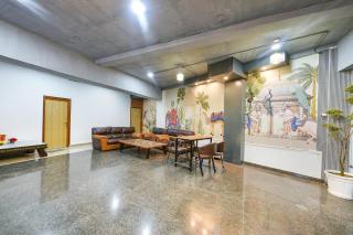 FabHotel Luxe 8 Stayz - Nr Mega Mall & DLF Phase 1 Metro - Gurgaon - 4
