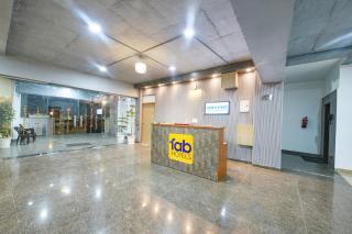 FabHotel Luxe 8 Stayz - Nr Mega Mall & DLF Phase 1 Metro - Gurgaon - 6