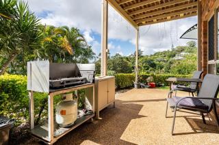 King bed studio seperate entry sauna pool garden view - Terranora - 5