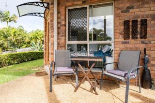King bed studio seperate entry sauna pool garden view - Terranora - 4