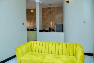 Bnb in ntinda with WiFi , workstation and fan - Kampala - 7