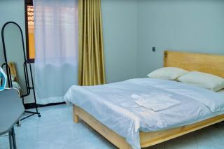 Bnb in ntinda with WiFi , workstation and fan - Kampala - 5