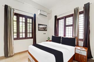 Super Hotel O West Hill near Mietra Hospital - Varakal - 9