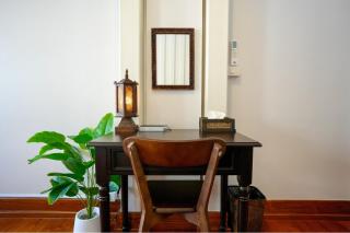 Nivas Wanit 2BR 1SFB Yaowarat MRT EntireHome 80SQM - Bangkok - 5