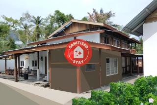 OYO 90176 D'cruz Sunrise Villa - Pantai Cenang - 0