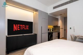 Blue Breeze - Stylish Studio Retreat in MBR City - 0