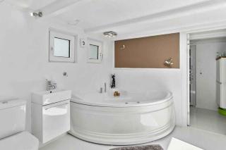 Lovely House By The Water With Cozy Courtyard - Thyholm - 9
