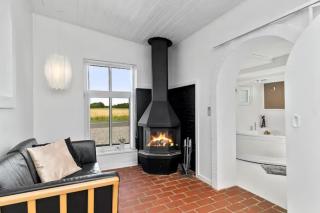 Lovely House By The Water With Cozy Courtyard - Thyholm - 8