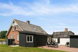 Lovely House By The Water With Cozy Courtyard - Thyholm - 7