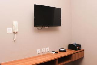 Fancy and Comfy 2BR Apartment at Springlake Summarecon By Travelio - Bekasi - 5