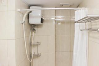 Fancy and Comfy 2BR Apartment at Springlake Summarecon By Travelio - Bekasi - 3