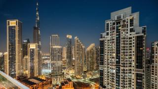 Burj Khalifa Views, Rooftop Infinity Pool - 8