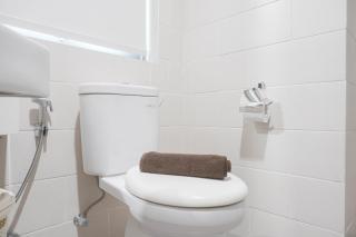 Nice and Comfort 2BR at Pejaten Park Apartment By Travelio - Jakarta - 4
