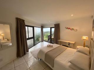 5 bedroomed Pepper str house available J-Bay open - Jeffreys Bay - 7