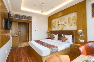 FabHotel Prime Star 17 - Nr Yashobhoomi Convention Centre - 1