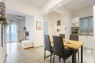 Cozy Pangrati Hideaway - 9