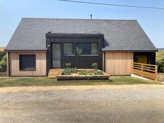 Eco-friendly house - Saint-Nic - 0