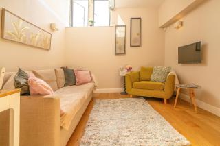 Belle-Suite - Charming Cotswolds Historic Apartment in Stow-on-the-Wold - 8
