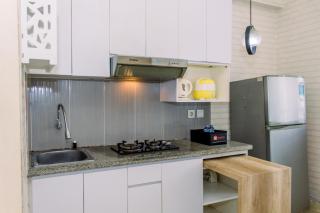 Spacious and Comfy 1BR at Green Pramuka City Apartment By Travelio - 4