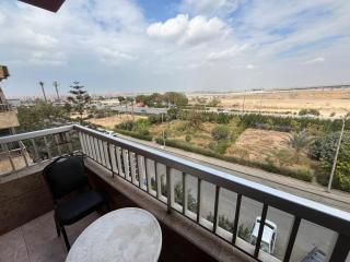 Spacious Family Apartment - 10 min Away from Cairo airport - Caïro - 7