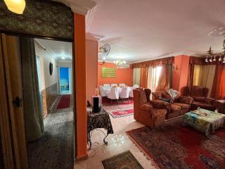 Spacious Family Apartment - 10 min Away from Cairo airport - 6