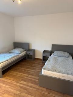 Praktische und stilvolle Ferien- und Monteurswohnung südlich von Leipzig in Böhlen Nähe A72 - 7