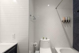 Cozy Chic 2BR Time Square - New York - 6