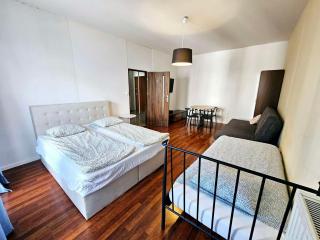 Rooms Green Rydygiera 17 own room tv wifi - Warschau - 4
