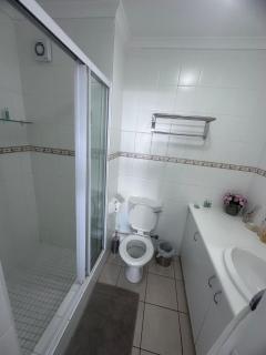Luxury 3 Bedroom in Bondi Beach Resort - 2