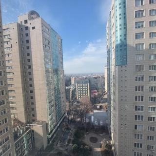 Уютная квартира в центре - Almaty - 8