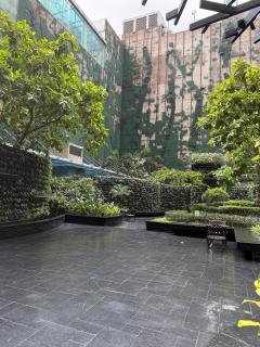 Sky-High Studio with Netflix, Sunset View, and Disney - 4