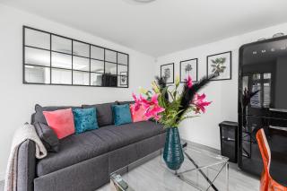 New! Modern 1-BR House with Patio & HotTub , Chiswick - Londra - 6