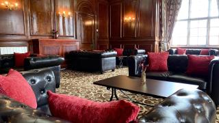 Russ Hill Hotel - Charlwood - 2