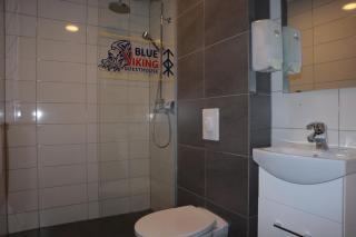 Blue Viking Guesthouse - Keflavík - 9