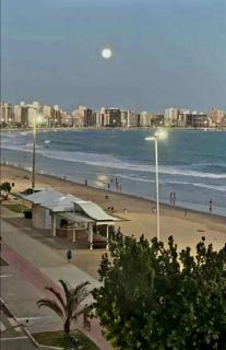 Kitnet, piso superior, Praia do Morro a 300mtrs - 3