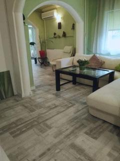 Baby friendly 3-Bedrooms House by the Sea - Constanza - 5