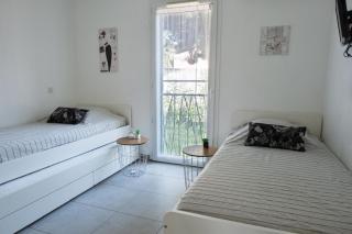 Beautiful T3 with balcony near downtown - Sainte-Maxime - 1