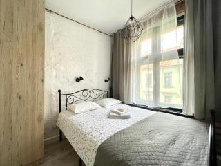 Copernicus Street Apartment - Broken Flowers and Twin Peaks - Toruń - 6