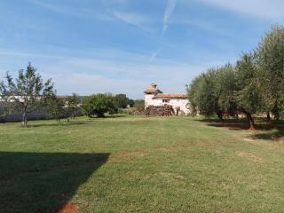 Modern Family House Lucia with Big Garden - Pula - 4
