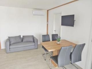 Modern Family House Lucia with Big Garden - Pula - 2